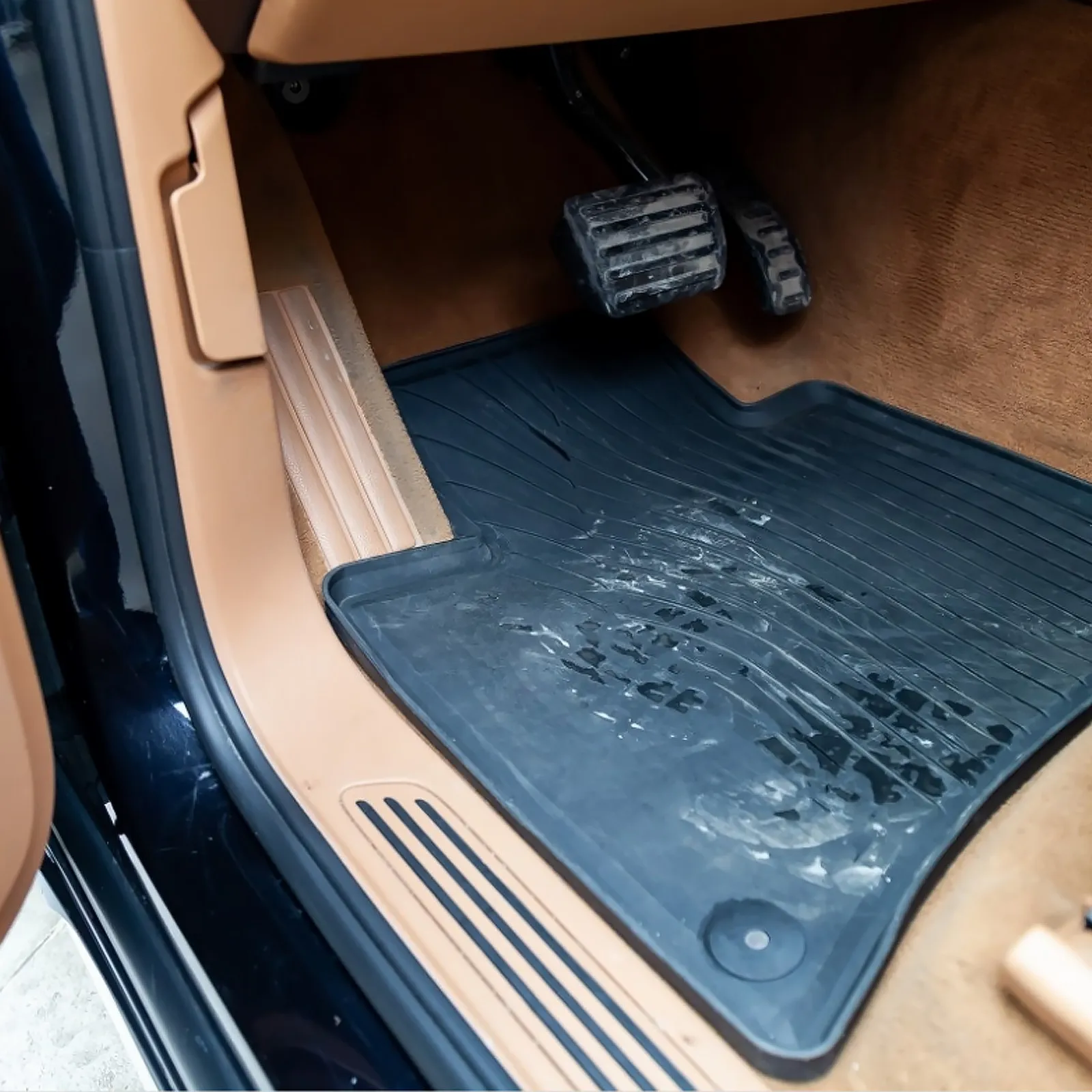 

4 pcs Universal Car Floor Mats Waterproof Non-Slip Pvc Auto Interior Mat Wear-Resistant Easy Clean Floor Carpet For Vehicle