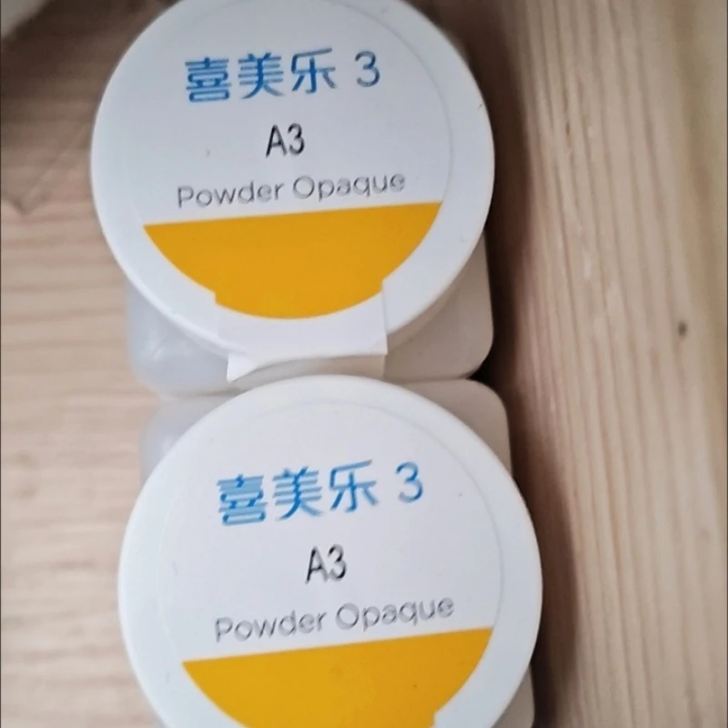 : Kerámia por és ötvözet