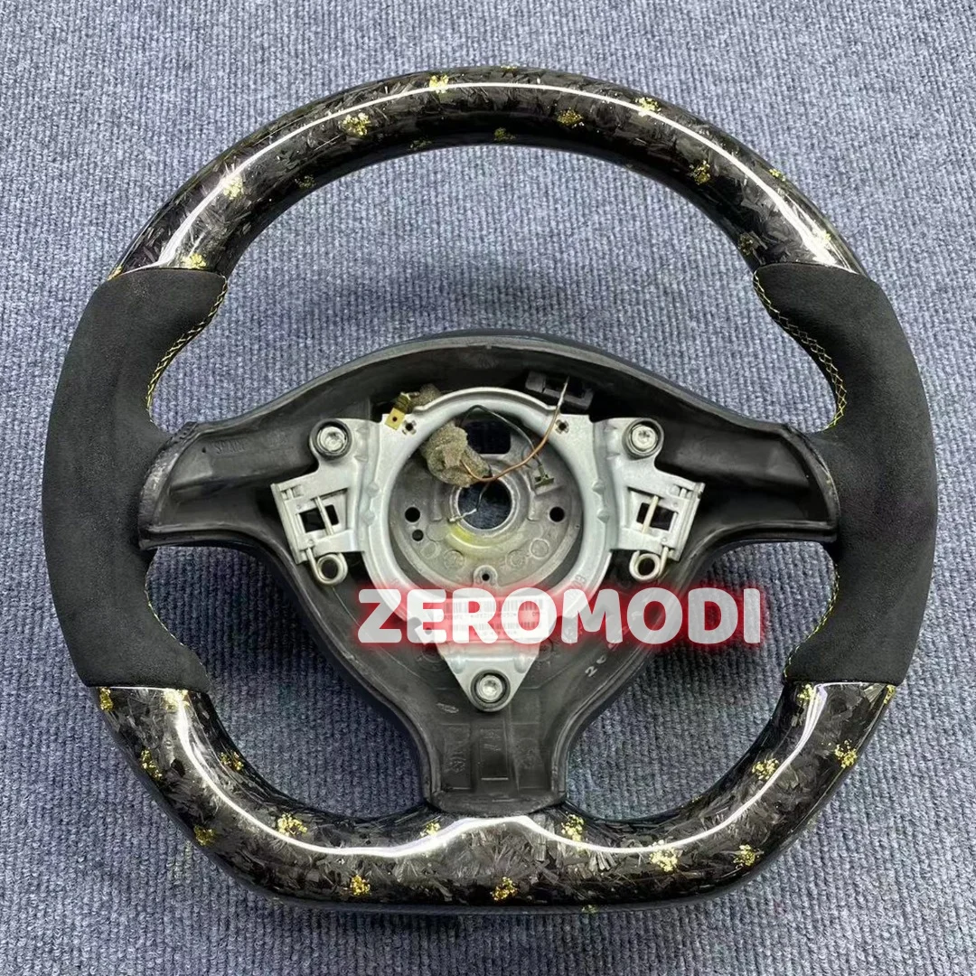 

Руль из настоящего карбона с кожаной отделкой для VW Volkswagen Golf 4 Mk4 GTI 1997-2002