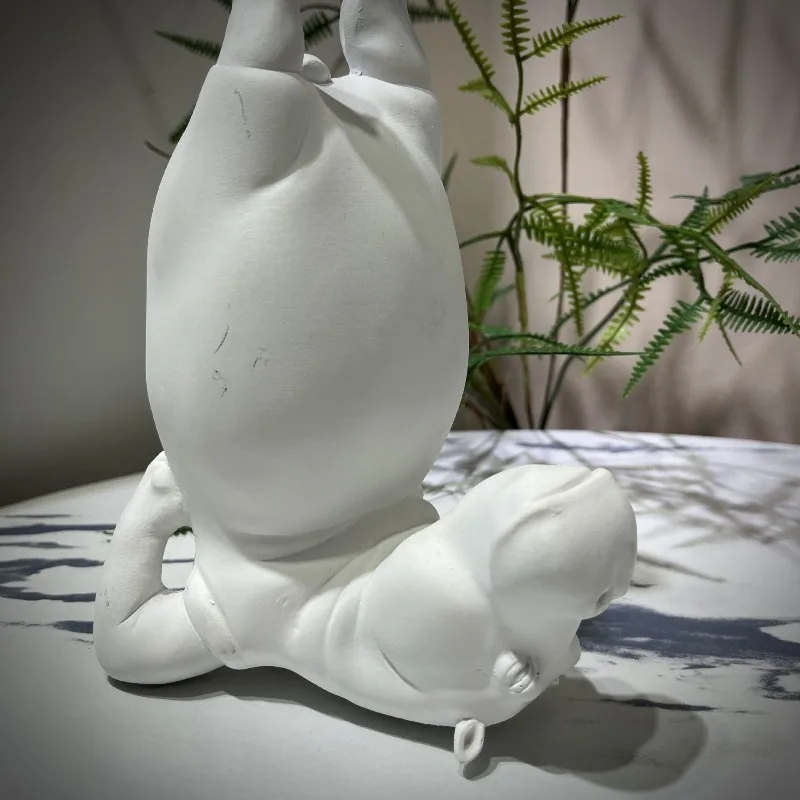 Resin Yoga Hippo Animal Sculpture Craft Countertop Ornament Abstract Animal Hippo Statue Model Indoor Aesthetic Decoration