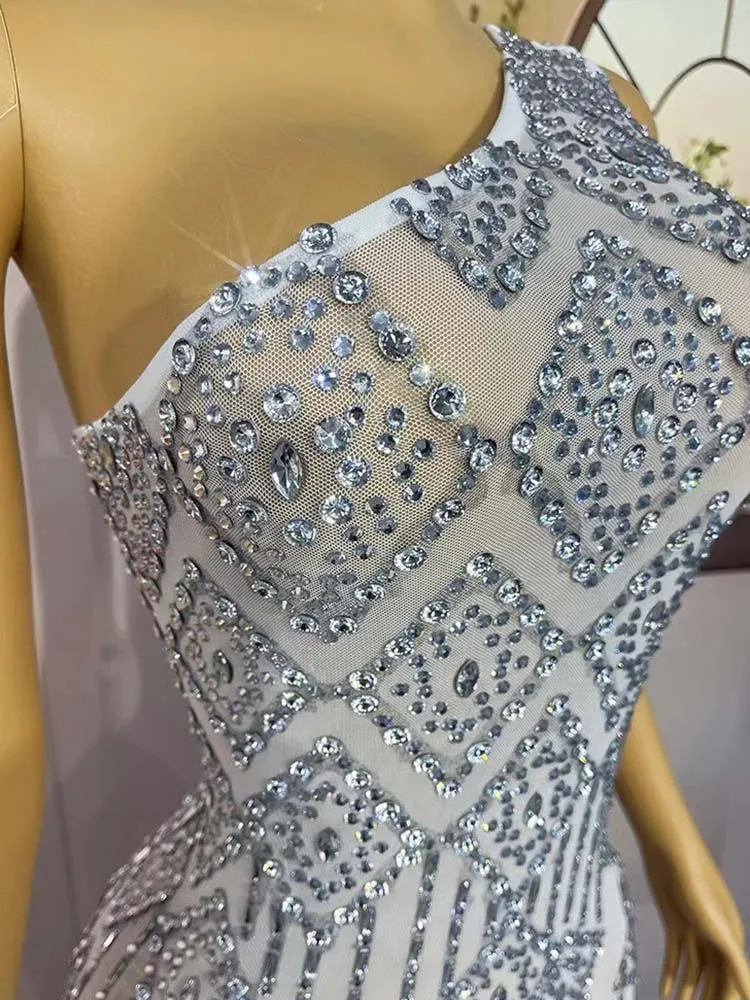 Wysokiej jakości frędzle z kryształkami seksowna ukośna sukienka na ramię elastyczna sukienka 2025 nowych moda niestandardowa odzież damska