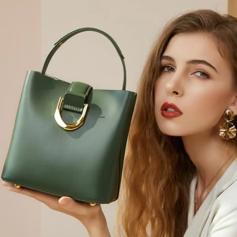 

Cowhide Women's Bucket Bag High Quality Fashion Handbags Large Capacity Women Shoulder Bags Luxury Designer Female Crossbody Bag
