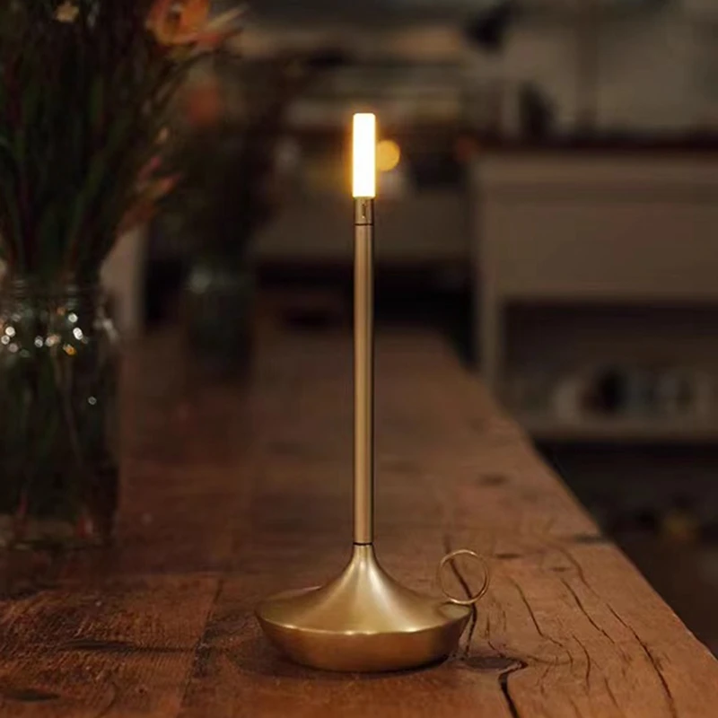 Candeeiro de mesa recarregável do diodo emissor de luz 1800Mah para a luz preta da decoração do restaurante do quarto