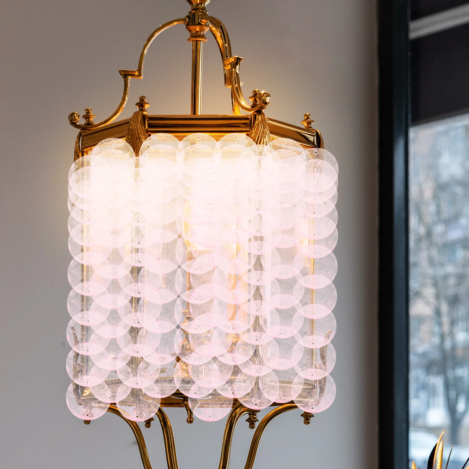 

100Pcs Round Shell Pieces Polished Flat Slices for DIY Jewelry Making Wind Chime Dream Catcher Craft Accessories