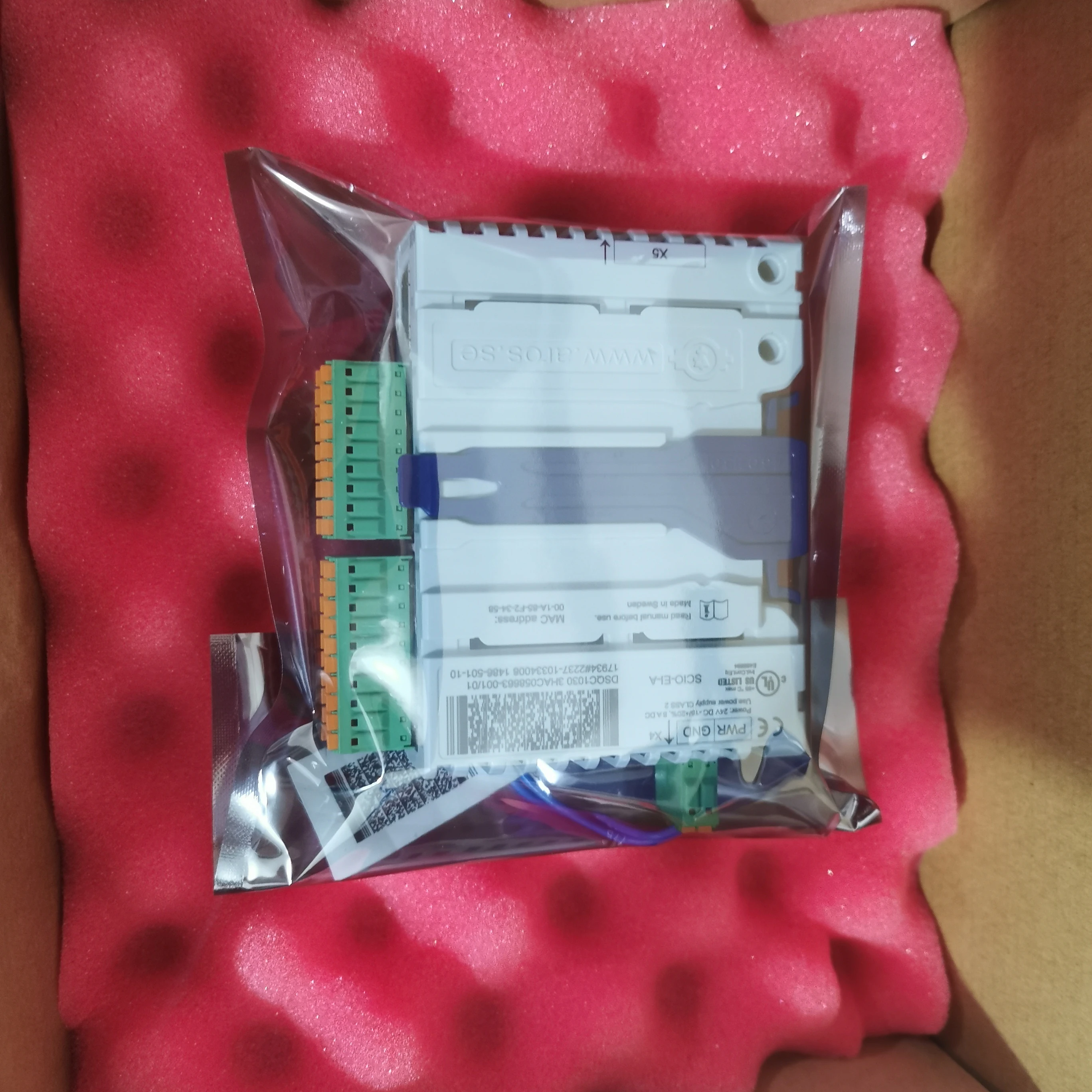 

New Original DSQC1030 3HAC058663-001 IO board Spare Parts DHL or UPS 3HAC058663-001