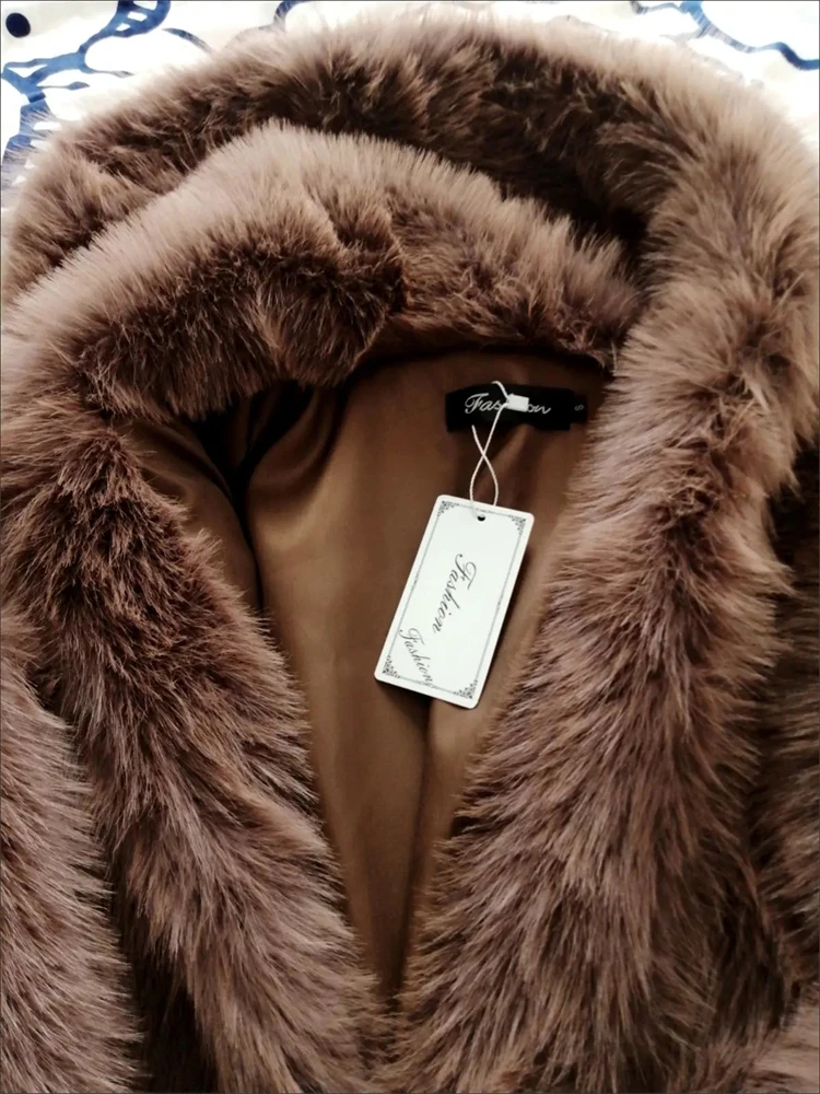 Thicken Hooded High Quality Faux Fur Jackets Winter Warm Imitate Fox Furs Coats Women Furry Jaqueta Korean Luxury Overcoat New