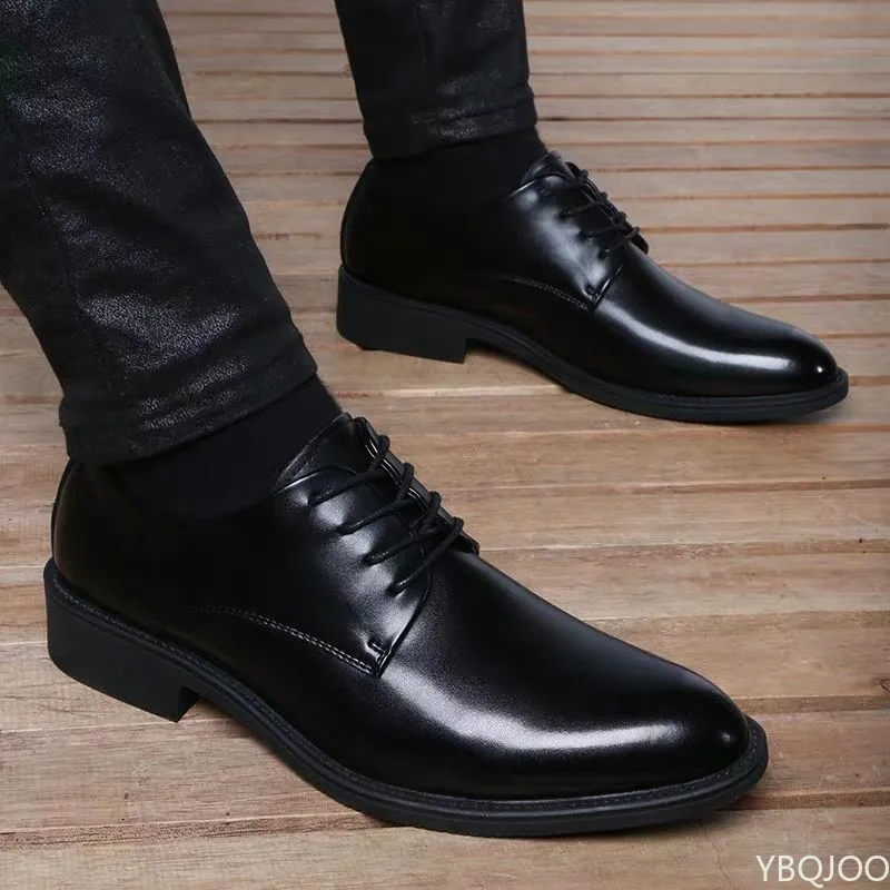 Zapatos de boda de novio con cordones transpirables, zapato de cuero para hombre, vestido de negocios británico, Punta puntiaguda, plantilla para aumentar la altura, antideslizante