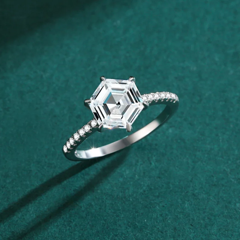 

Factory Wholesale Luxury 925 Sterling Silver Engagement Ring Women Accessories Geometric Cubic Zirconia Ring