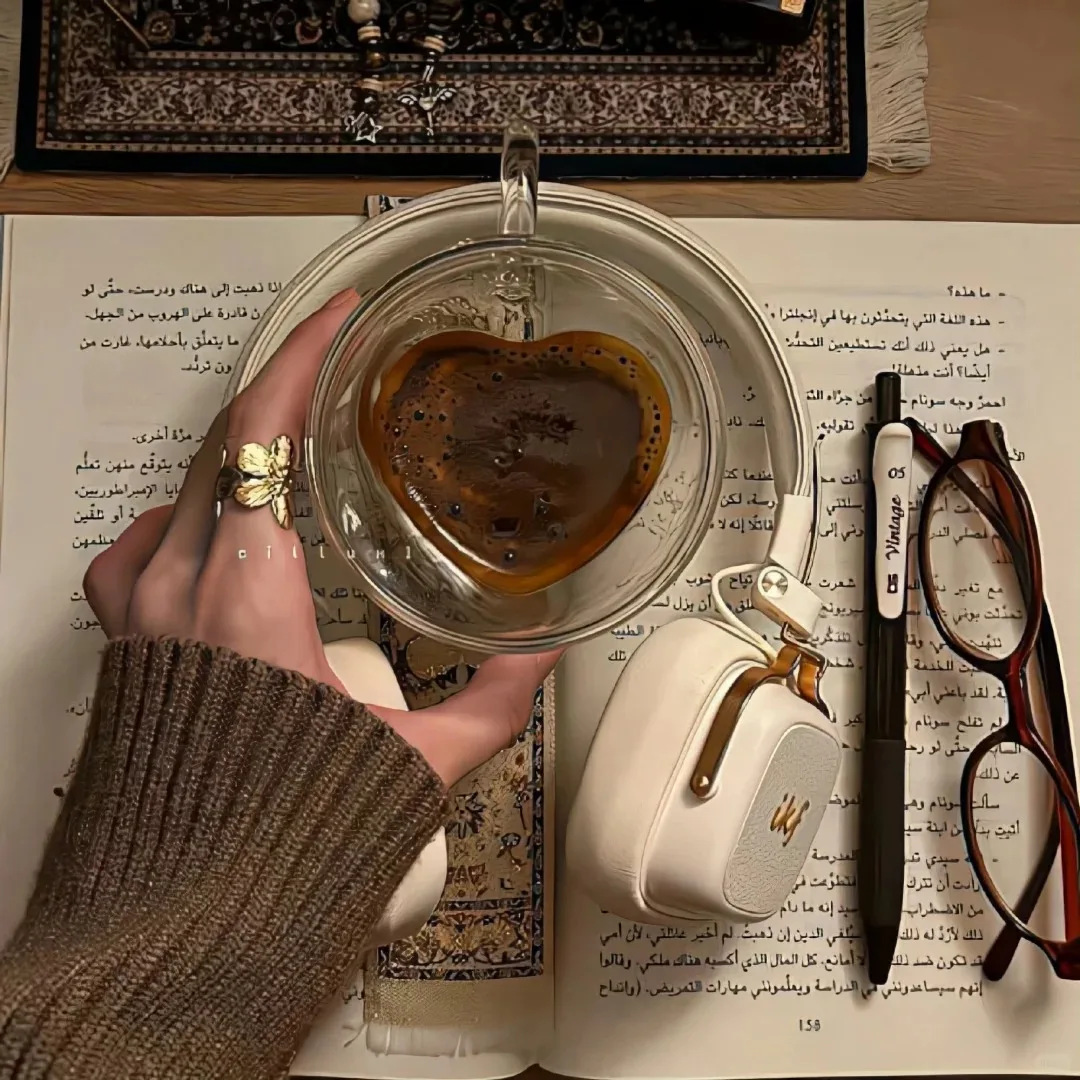 

Аппарат для гидродермабразии и массажа струйным воздействием, отшелушивания, омоложения кожи, оксигенации, с функцией CO2-пузырьков и кислородной терапии для ухода за кожей