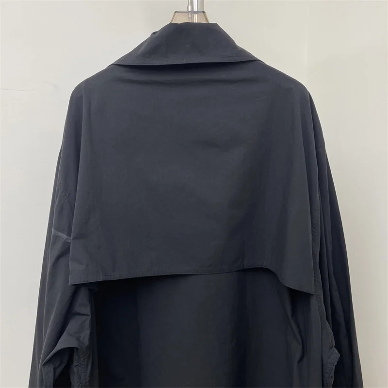سترة نسائية جديدة لخريف 2025 مزدوجة الصدر بقصة ضيقة وطية صدر وأكمام طويلة معطف نسائي من القطن الخالص عالي الجودة ملابس خارجية