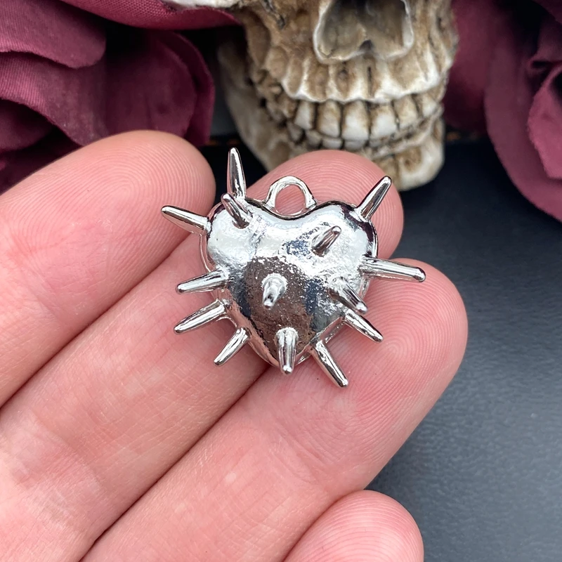4pcs Gothic Heart Thorns Spike Charms Spiky Heart Pendant Punk Necklace Earring DIY Thorns Charms Jewelry Handicraft Making