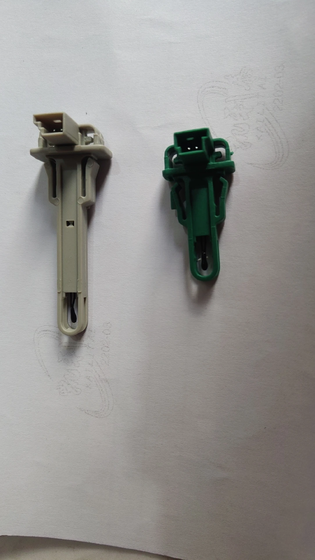 

Датчик температуры испарителя для Tesla MODEL3 2019-20, 1 шт.