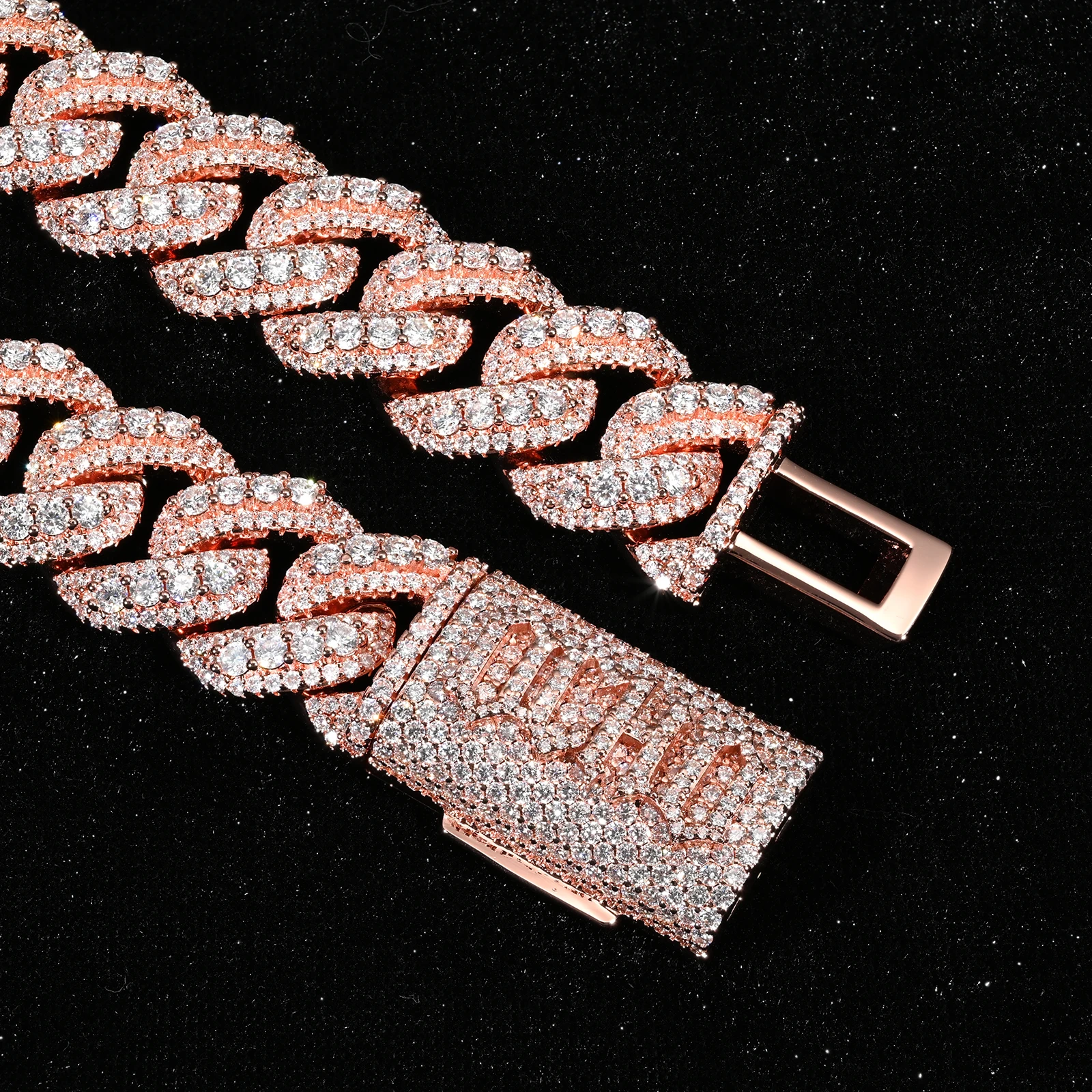 Pointer .18mm Yükseltilmiş Küb - Moissanite Cuban Link Chain Iced Out incelemesi ve fiyatı