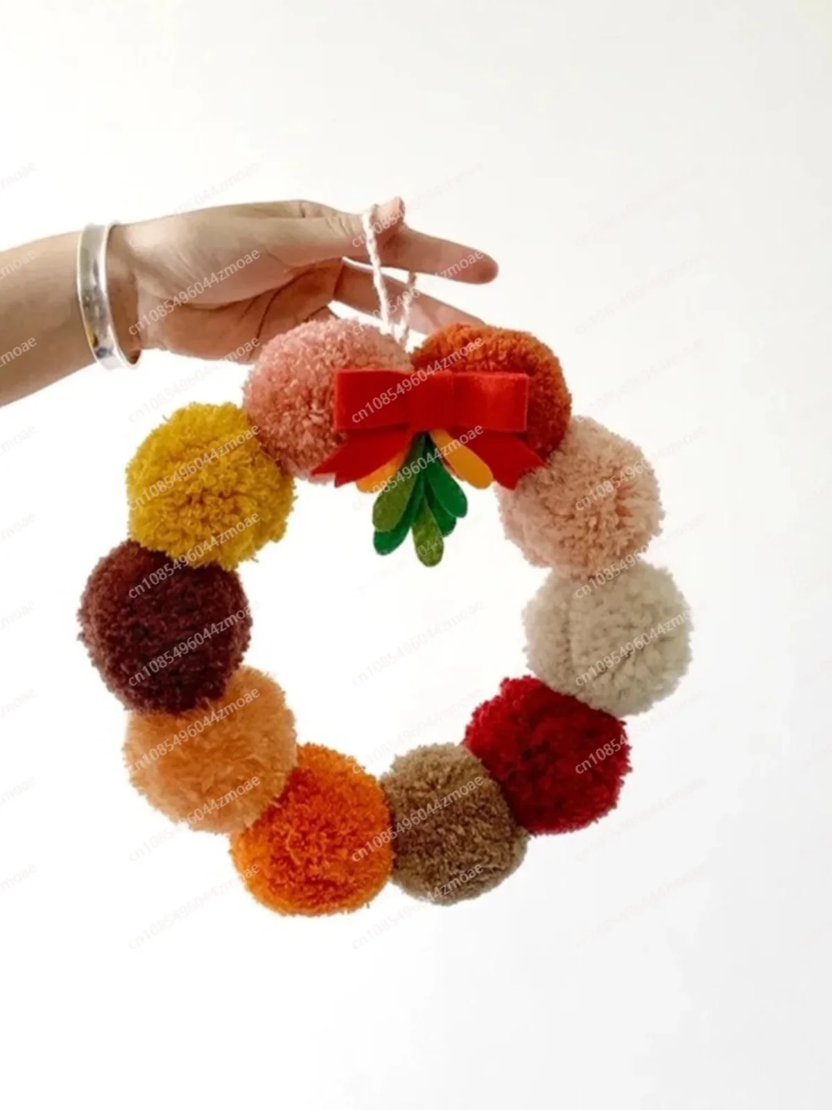 Christmas Wool Ball Pom-pom Wreath, christmas Decorations, Staircase Doors and Windows, Car Pendants, pendants