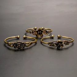 Retro Vintage Handcrafted Brass Bangle Flowers Classic Open-End Bracelet Elegant Copper for Ladies Ornament Valentine's Day Gift