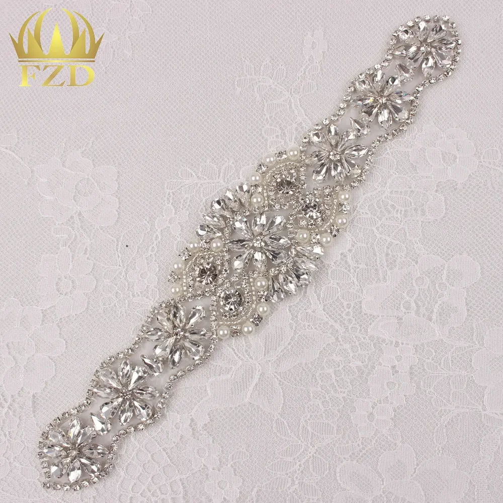 (30pieces) Wholesale Handmade Hot Fix Sewing Crystal Beaded Bridal Applique for Garments Wedding Dress Rhinestones