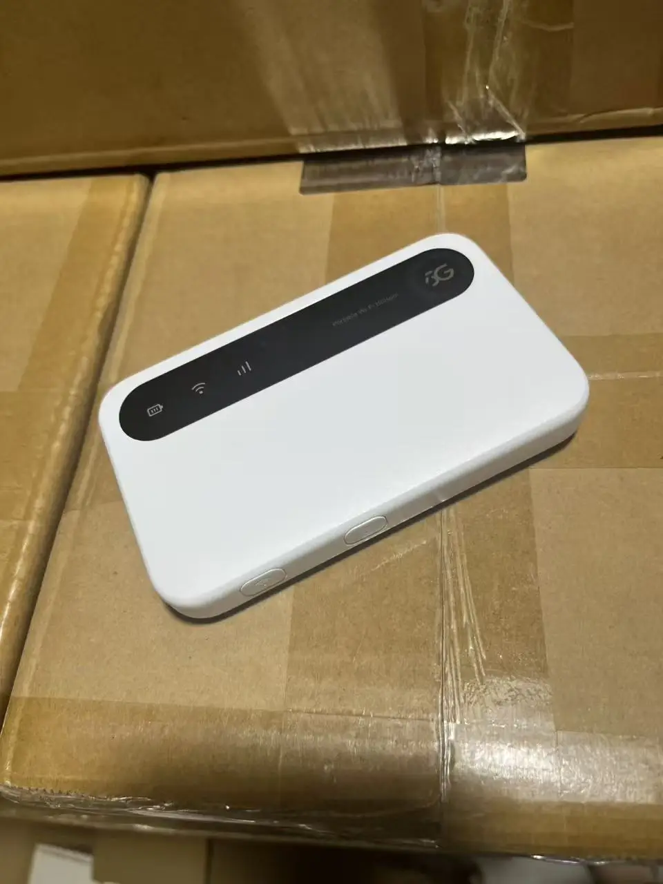 

ZTE U50 5G Mifi 5G FDD n1 bands /3/7/8/20/28/38/40/77/78 2.63Gbps 4500mAh Battery