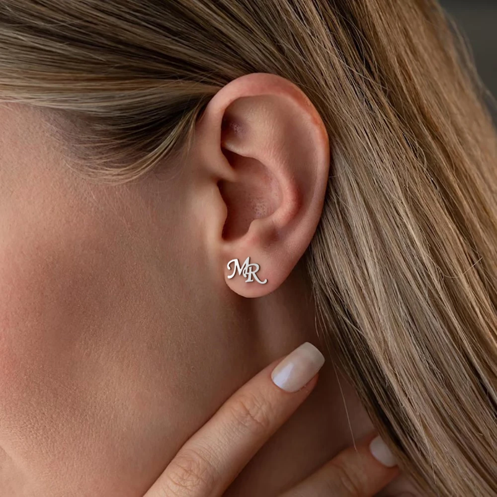 

Sipuris 1Pair Custom Initial Stud Earrings For Women Men Stainless Steel Personalized Name Nameplate Charm Earring Jewelry Gifts