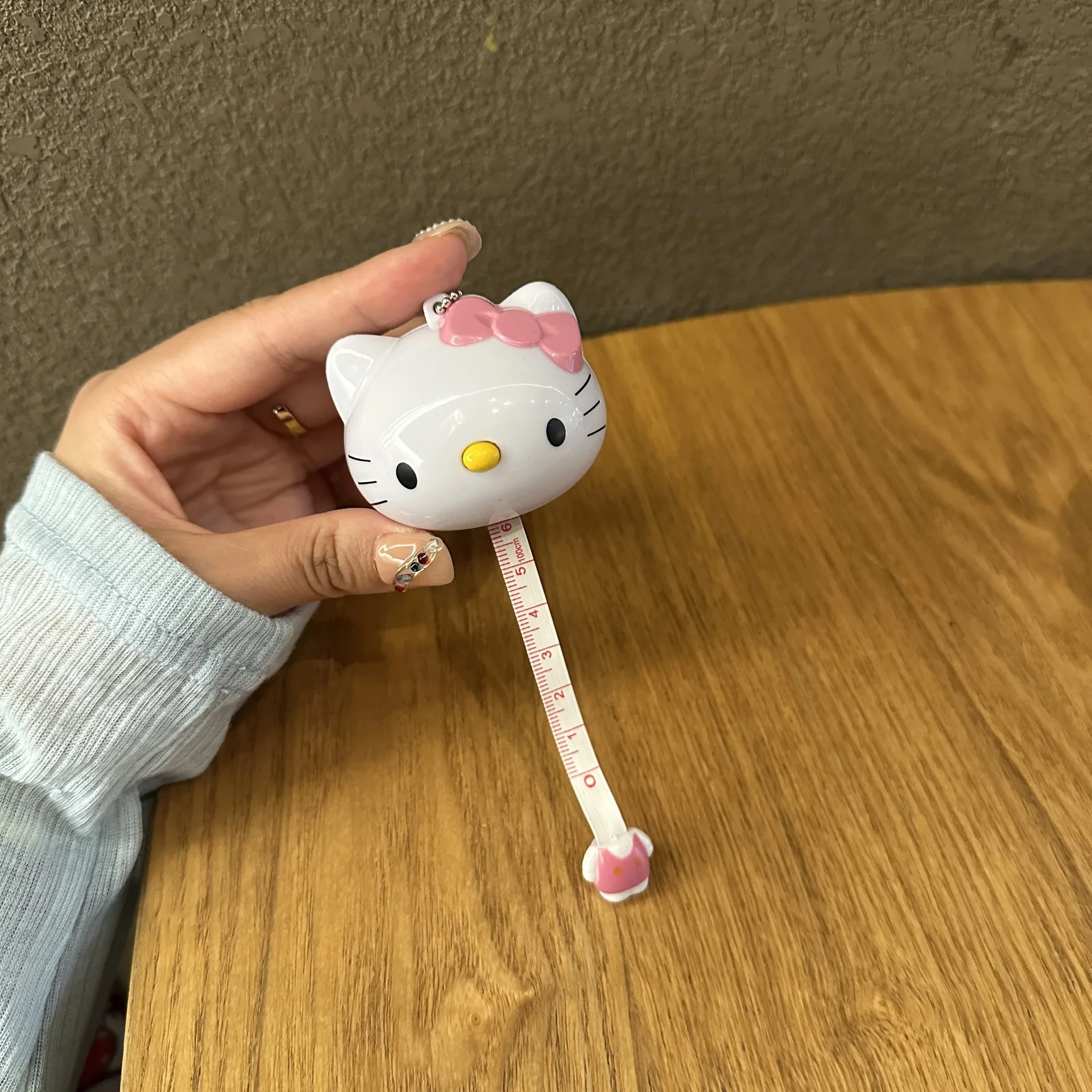 

Kawaii Hello Kitty keychain Tape Measure Sanrio Student Girl Heart Measurement Bust Waist Hips Soft Measuring Telescopic Ruler