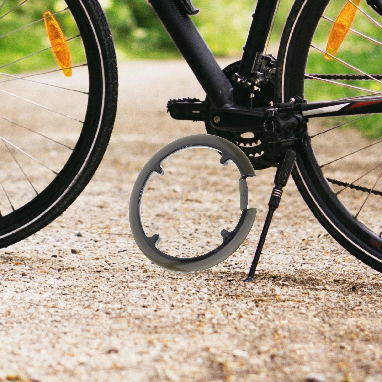 

Resin Bike Chain Guard Black Universal Fit For 42T 44T Mountain Bike Chainwheel Protective Cover Dustproof Impact Resistant Easy