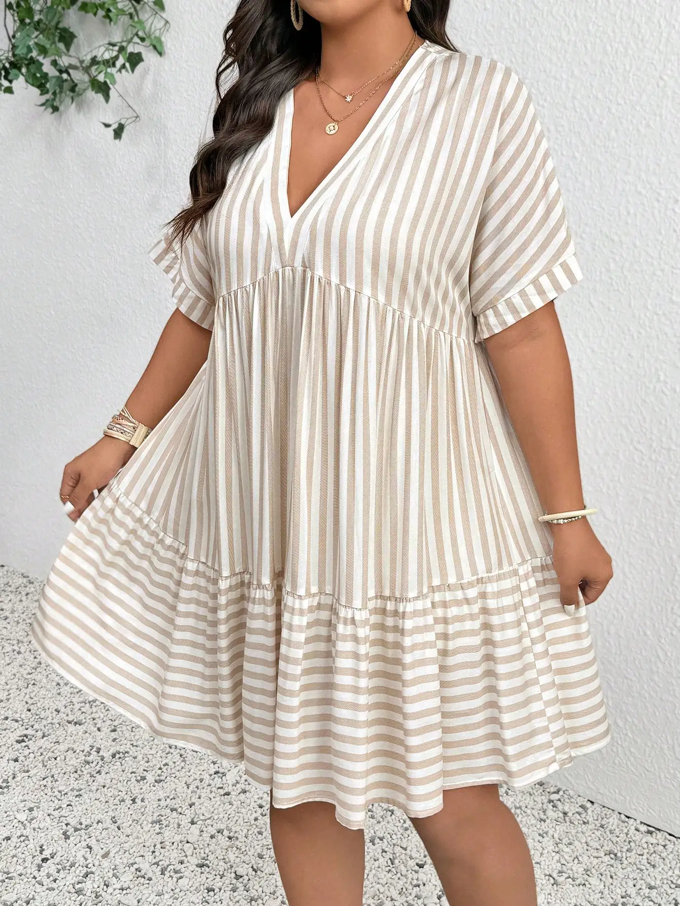 

Women V-Neck Short Sleeve Striped Flowy Dress Casual Vacation Summer A-Line Dress