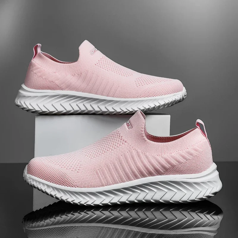 New men sneakers light fashion large size 11 gray without lace design casual shoes slip-on comfortable women pink couple shoes