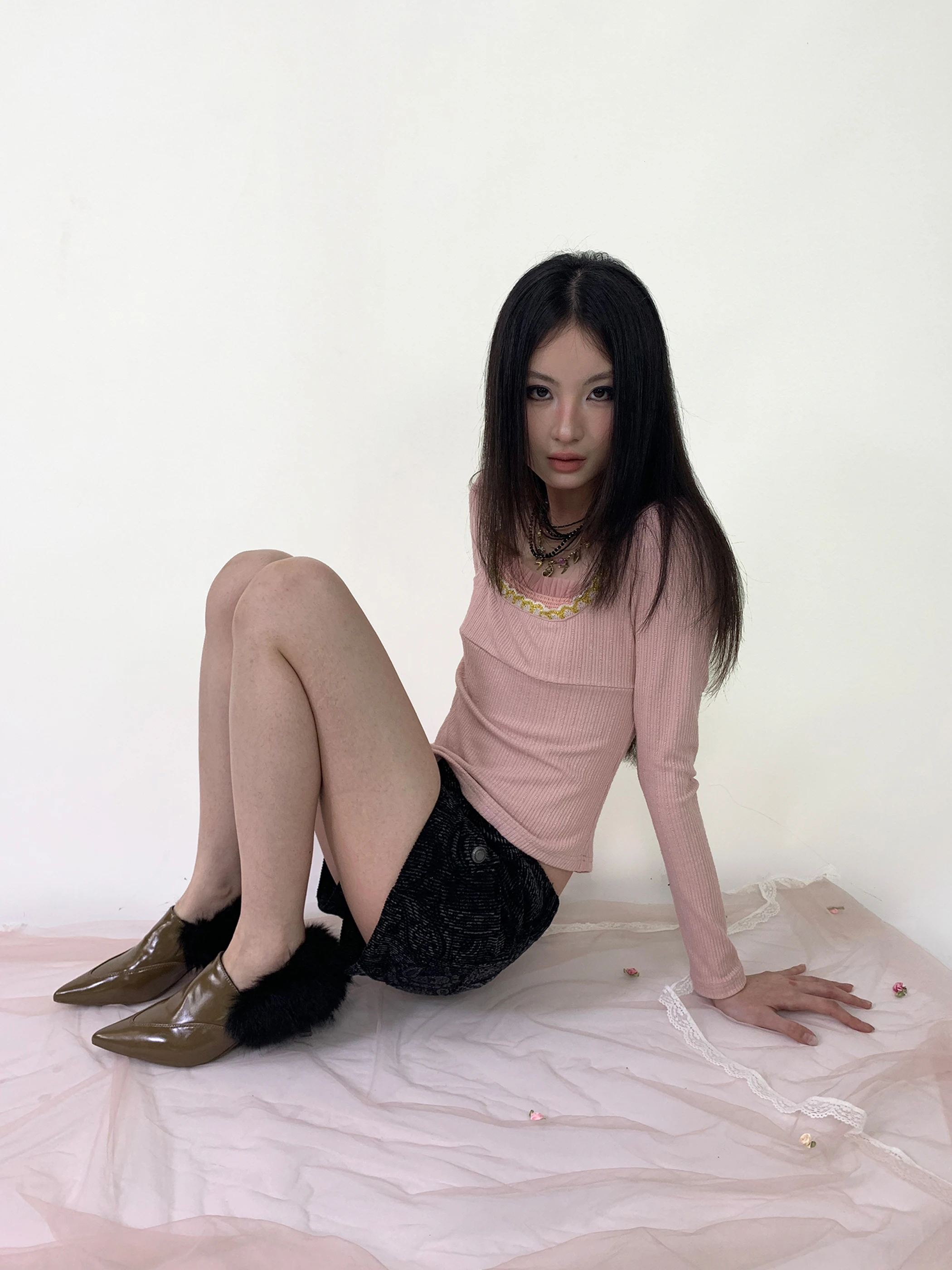 

Модный женский повседневный топ Sweet Style Softshop: эластичная трикотажная футболка с длинным рукавом, облегающая, золотисто-пастельно-розовая, весенняя коллекция