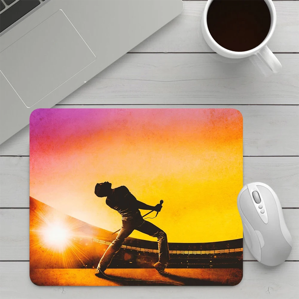 Queen Freddie Mercury Small Gaming Mouse Pad Computer Mousepad PC Gamer Mouse Mat Laptop Office Mausepad Keyboard Mat Desk Pad