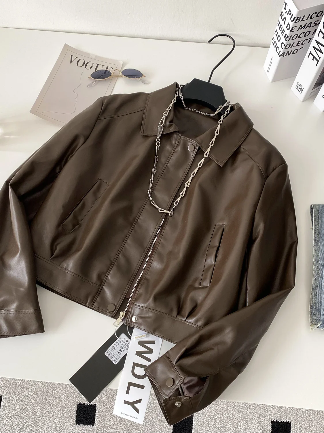 Hong Kong Sle Versatile ort Jaet Women's Loose Fit Casual Leather Coat Autumn 2025 Faion Slimming Outerwear