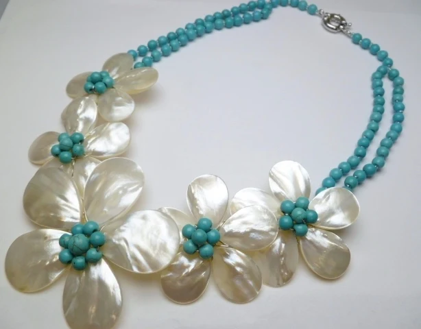 

Natural pure hand-woven Fashion Jewelry Five White Mother Pearl Shell Flower Necklace 20”