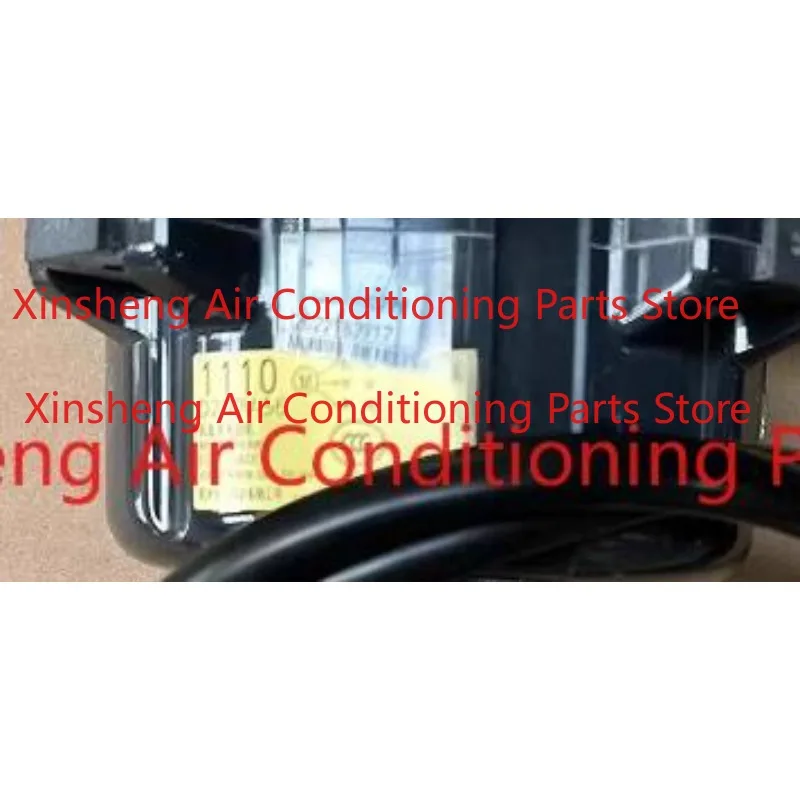 

It is suitable for Daikin air conditioner external fan motor 1110 motor D200V-56 RDQ7BAY RDQ8BAY air
