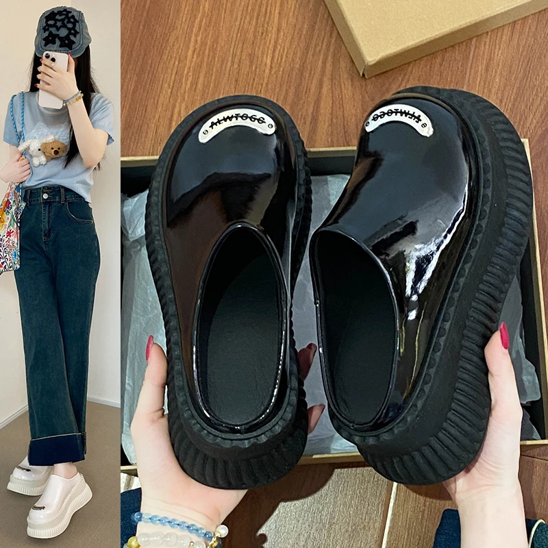 

Женские тапочки на танкетке, весенне-осенние босоножки на высоком каблуке с круглым носком, модные модные шлепанцы на толстой подошве, женские тапочки