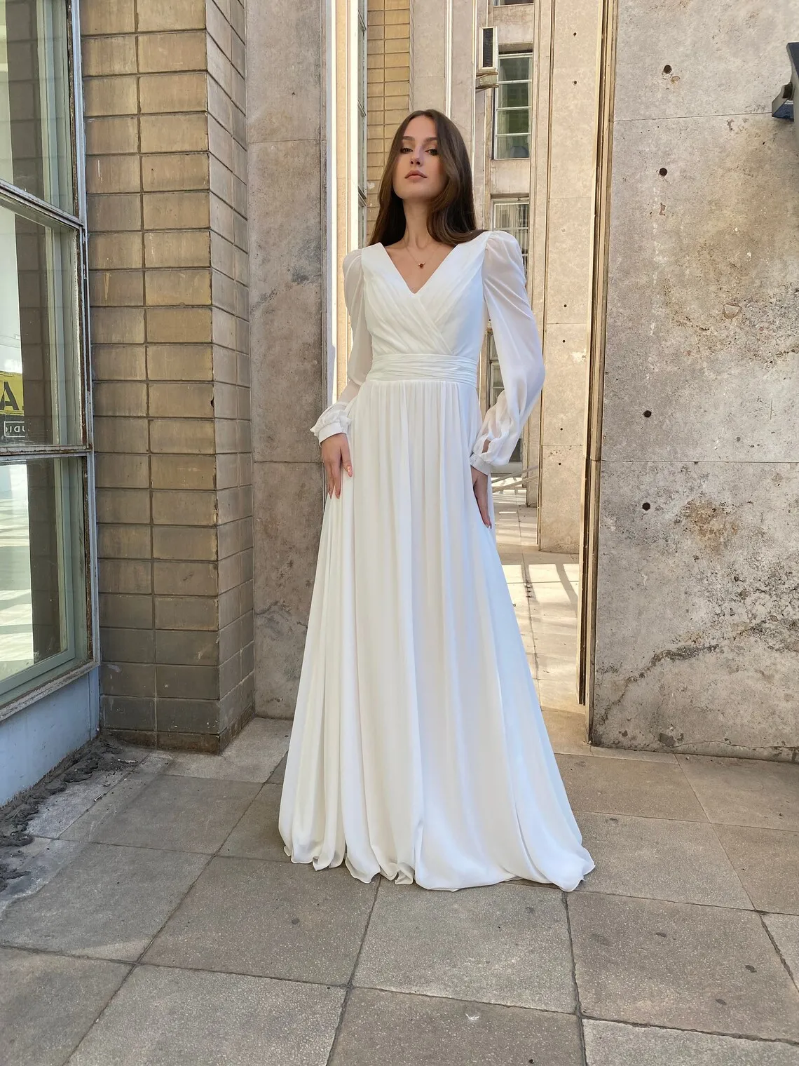 

Chiffon Wedding Dresses Simple Long Floor Length Full Sleeves Pleats V Neck A Line Formal Party Bride Gowns Women Bridal Dress