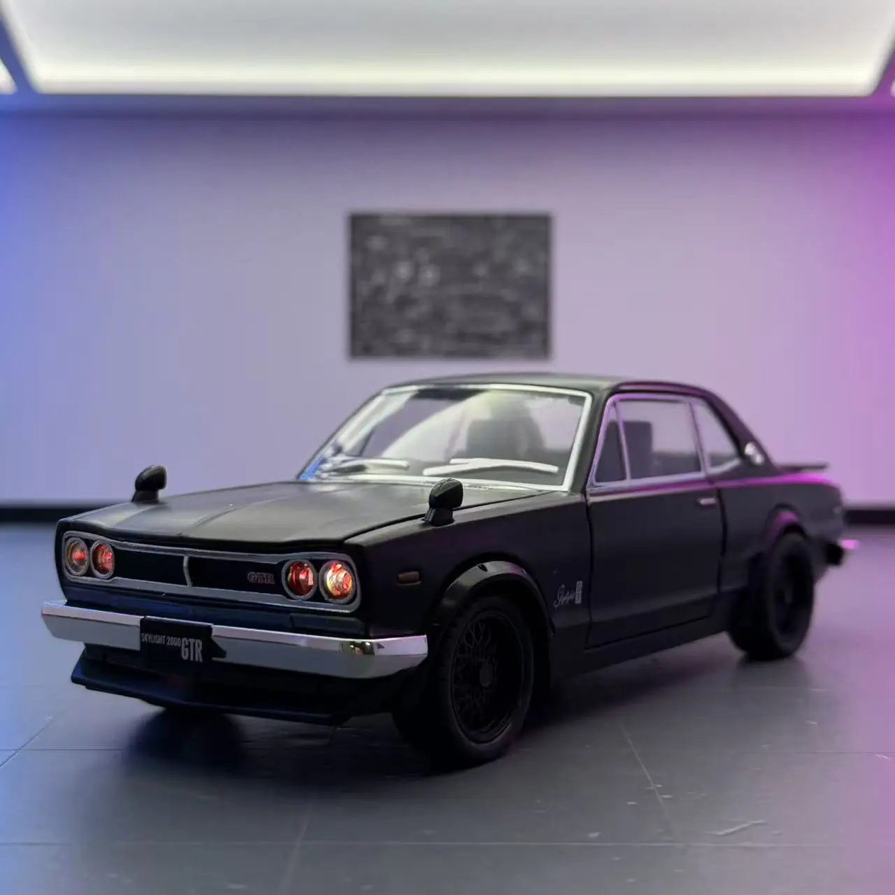 modele-de-voiture-classique-gtr-en-alliage-avec-simulation-sonore-et-lumineuse-interieur-haut-de-gamme-cadeau-pour-homme-produit-fini-en-alliage