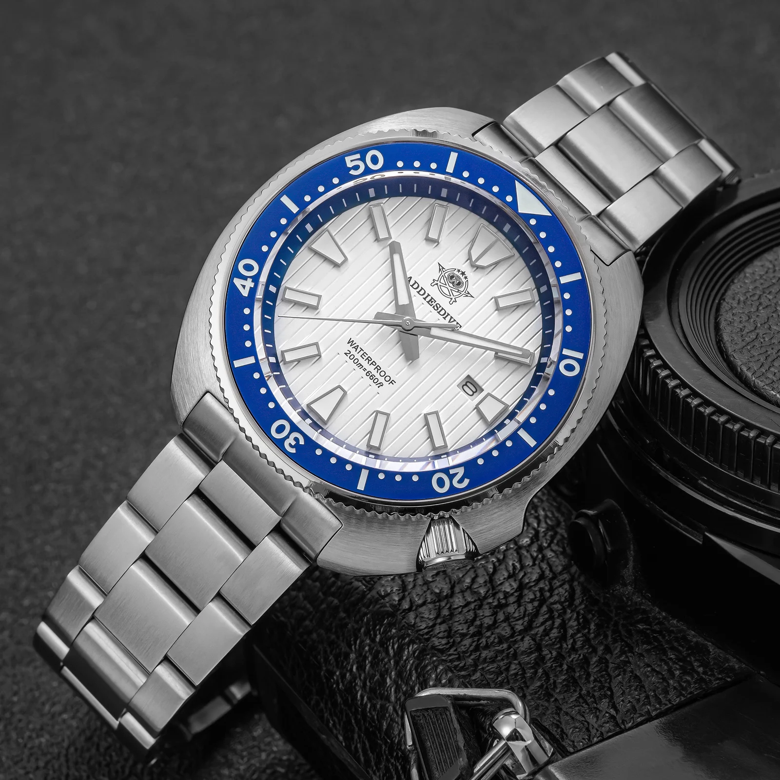 

ADDIESDIVE Quartz Watches Men's 200m Dive Wristwatch Sapphire Glass BGW9 Luminous AR Coated Ceramic Bezel Waterproof Steel Watch