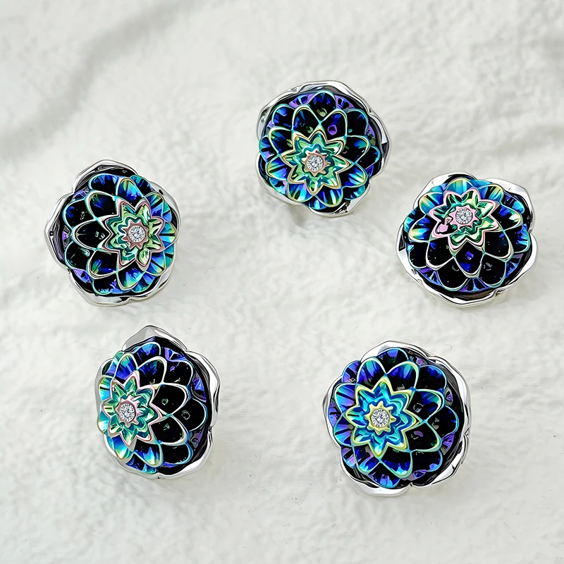

Metal Flower Buttons Sparkling Fashion Buttons Sewn Shirts DIY Accessories Materials Coat Buttons Sewing Jewelry Gifts