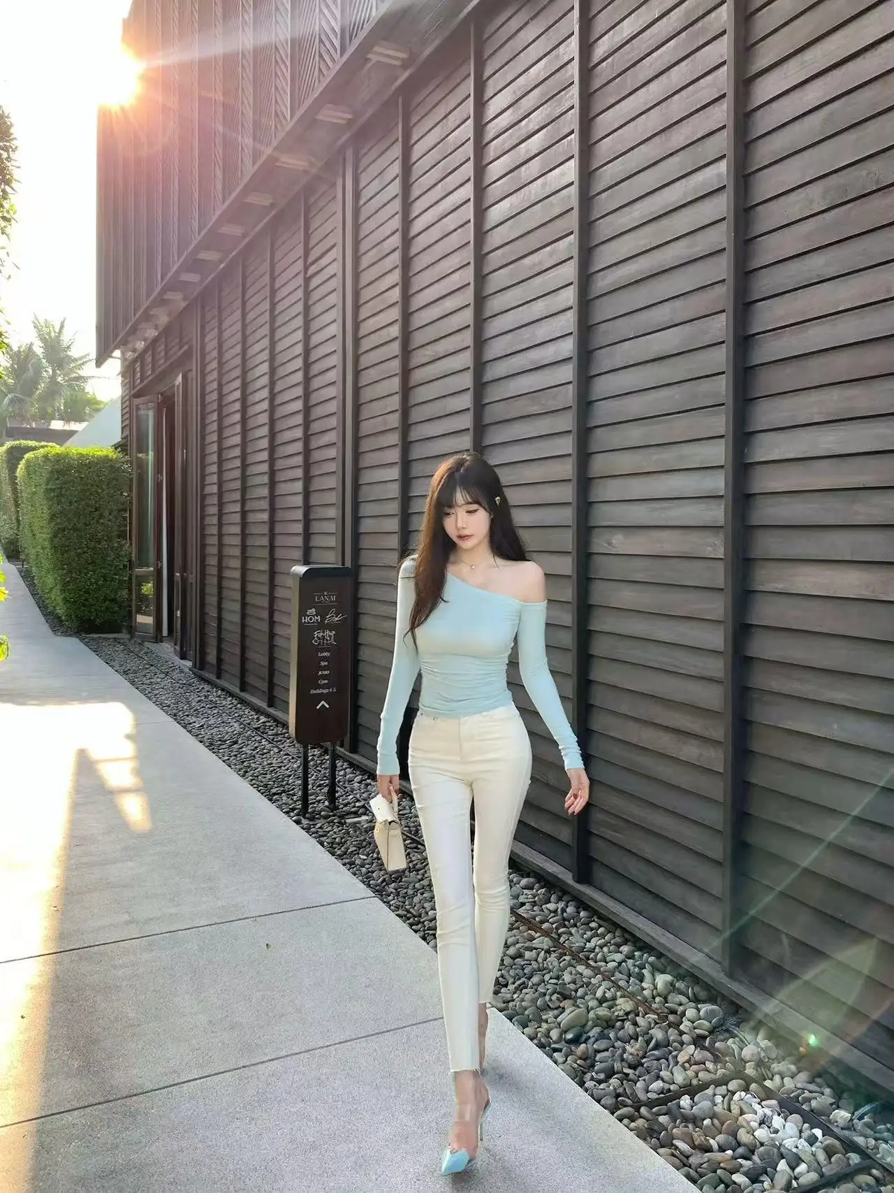 

High Waist Elastic Slimming Heart Pocket Design Korean Style Hot Girl Pencil Jeans White Denim Cotton Stretch Spring Autumn