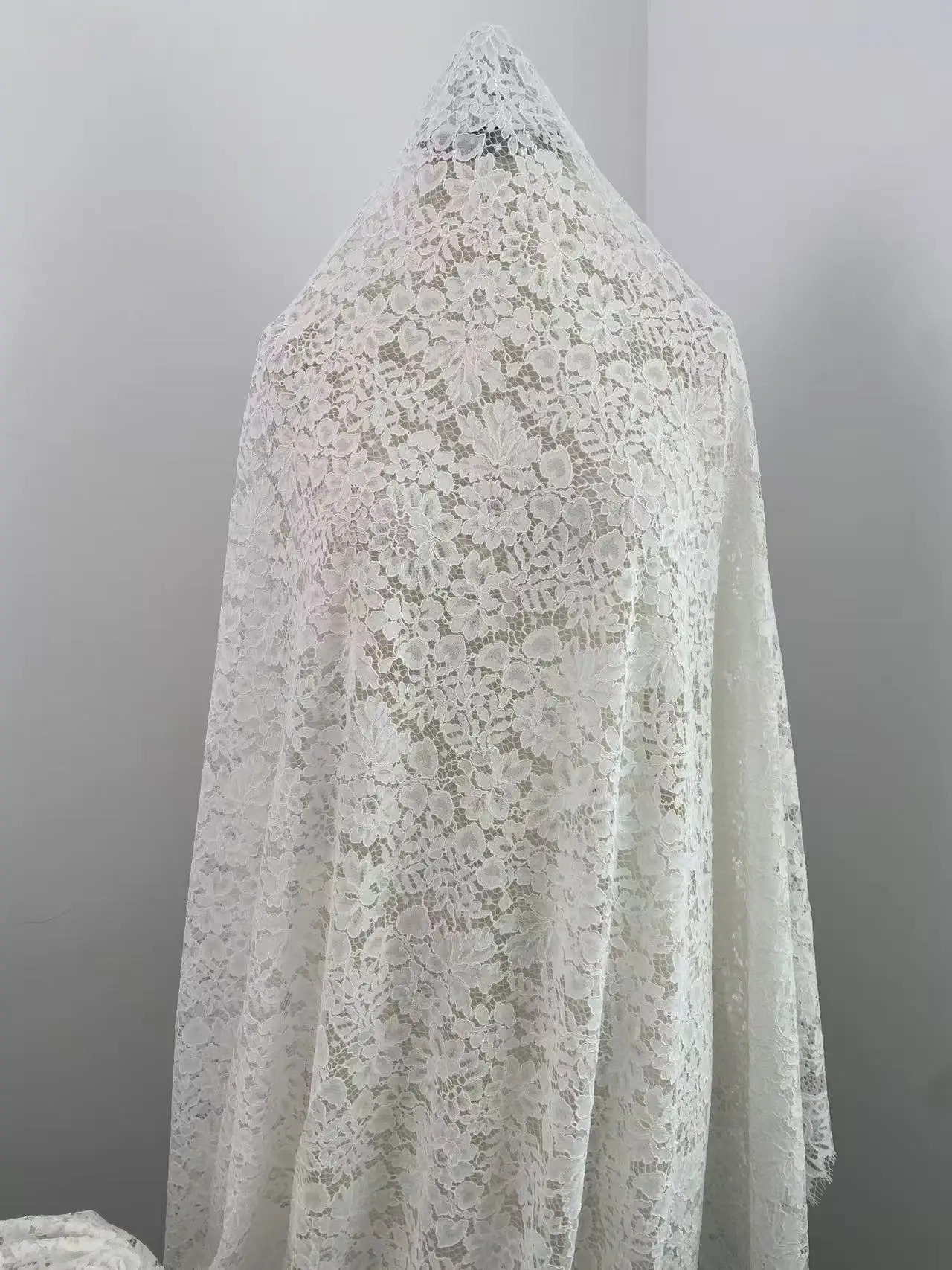 

Vintage Off white Chantilly Lace Fabric, French Floral Scalloped Lace Fabric, Bridal Eyelash Lace Fabric for Wedding Dress