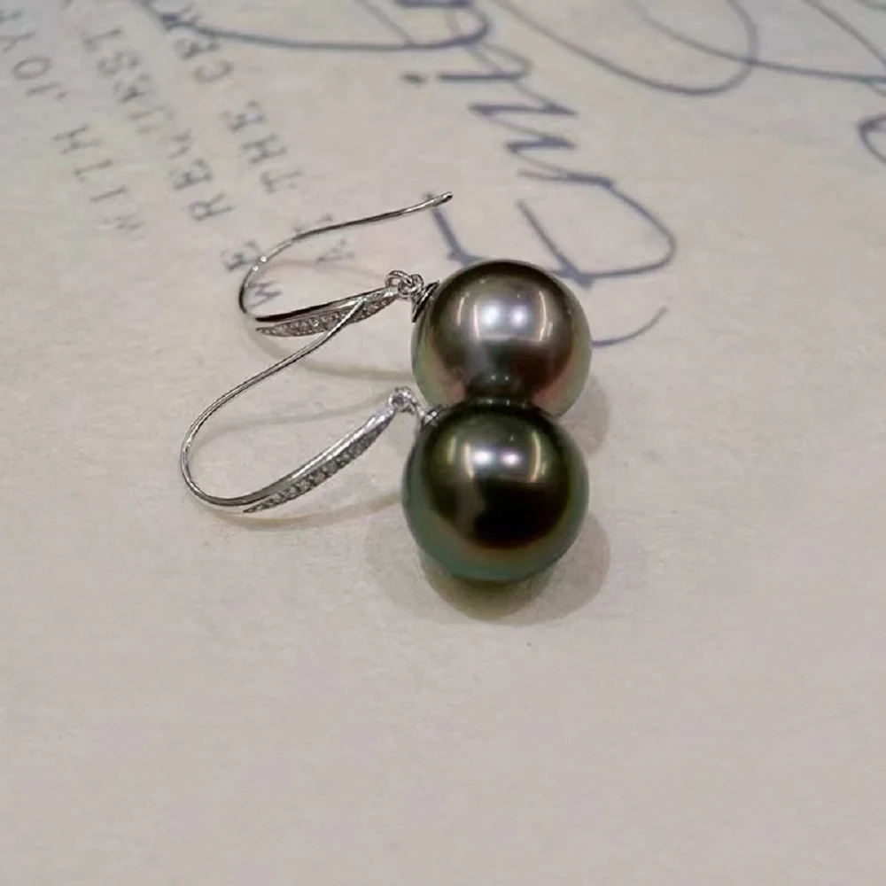 

Classic Diamond Pearl Earhook AAAA10-11mm Natural Round Pearl Earrings 18K/AU750 Gold+Platinum