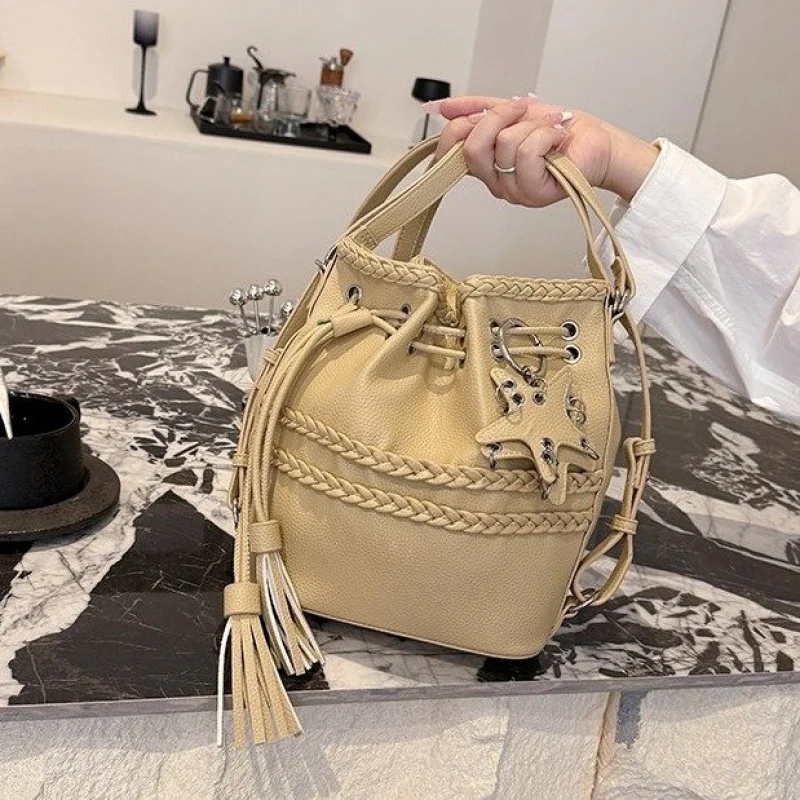 

High-End Ladies Messenger Bag Crafted From Fine Leather Featuring Casual Simple Vintage And Popular Classic Elegant Look​