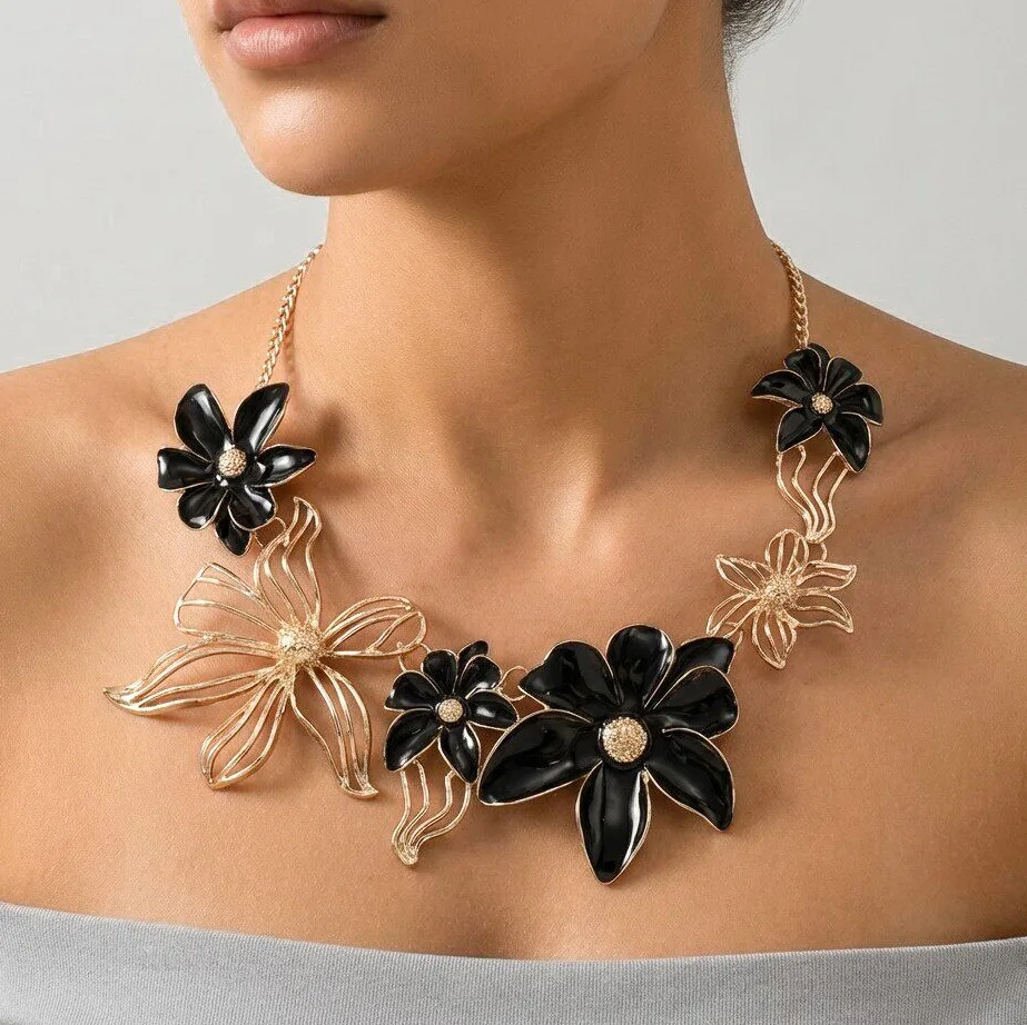 

2026 New Trendy Woman Jewelry High Quality Enameled Flower Pendant Necklaces Vintage Choker Accessories Personalized Gifts