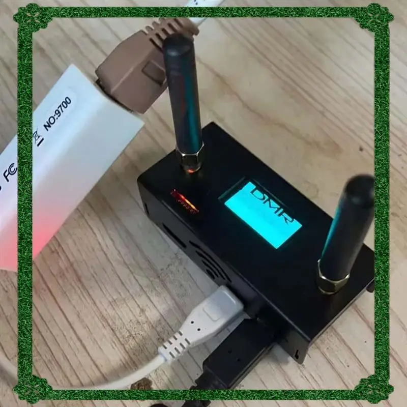 24-Stunden-Lieferung MMDVM_Hs_Dual_Hat Duplex Hotspot UHF VHF Integrierte Antenne P25 DMR YSF Unterstützung für Raspberry Pi+ OLED+ Gehäuse