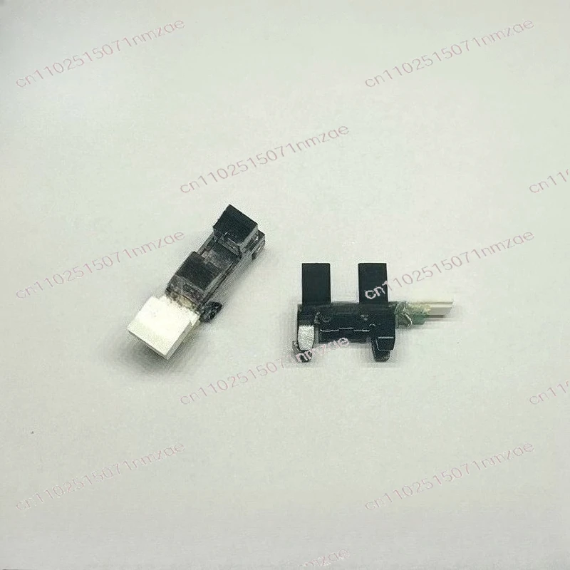 EE-SX4235A-P2 Transmissive Photoelectric Sensor Slot Width 5mm Photoelectric Switch Micro Beam Type