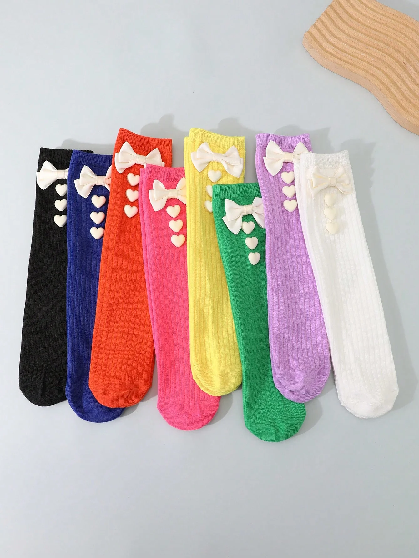 1 Pair of Girl's Striped Mid-Calf Socks with Heart-Shaped Bowknot Decoration Are Suitable for Girls Aged 2-6 Years Daily Outfits