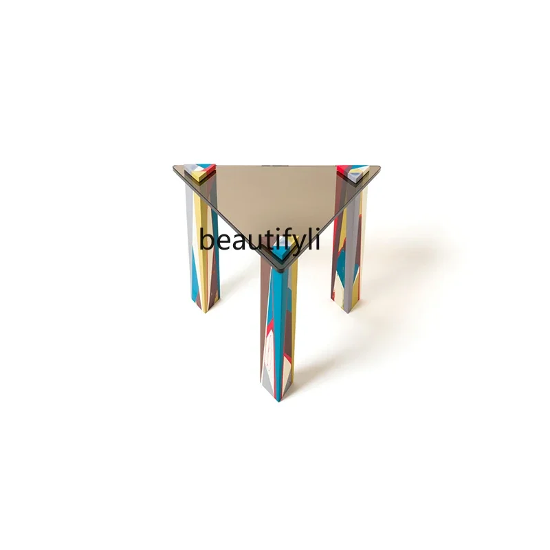 

Modern simple light luxury triangular edge few fiberglass painted table graffiti style creative living room glass coffee table