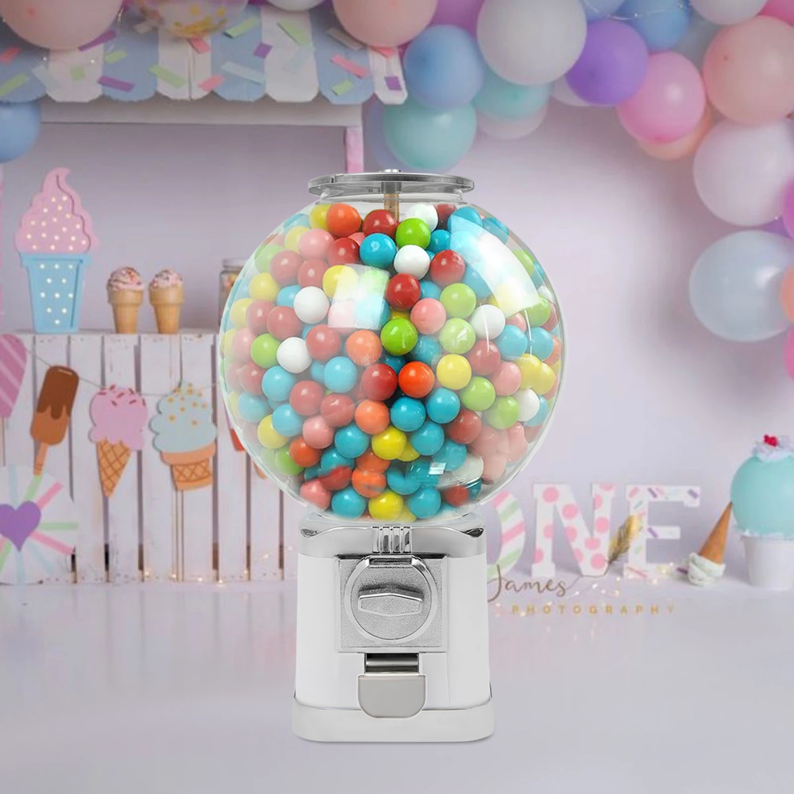 آلة بيع الكرة الإعصار البيضاء LM-202B موزع ألعاب يعمل بالعملات المعدنية لألعاب الكبسولات والمتنزهات المسلية