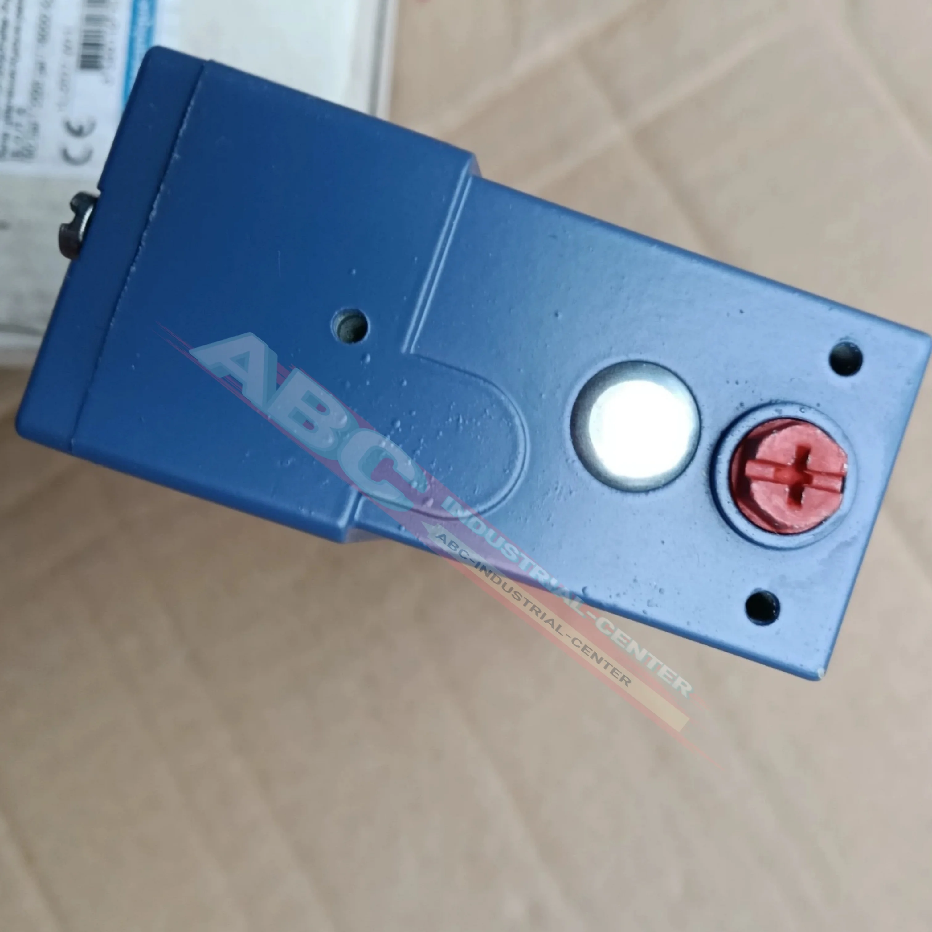 

Совершенно новый датчик давления XMLA300D2S11 20-300 бар, XMLA300D2S14, XMLA500D2S11 30-500 бар