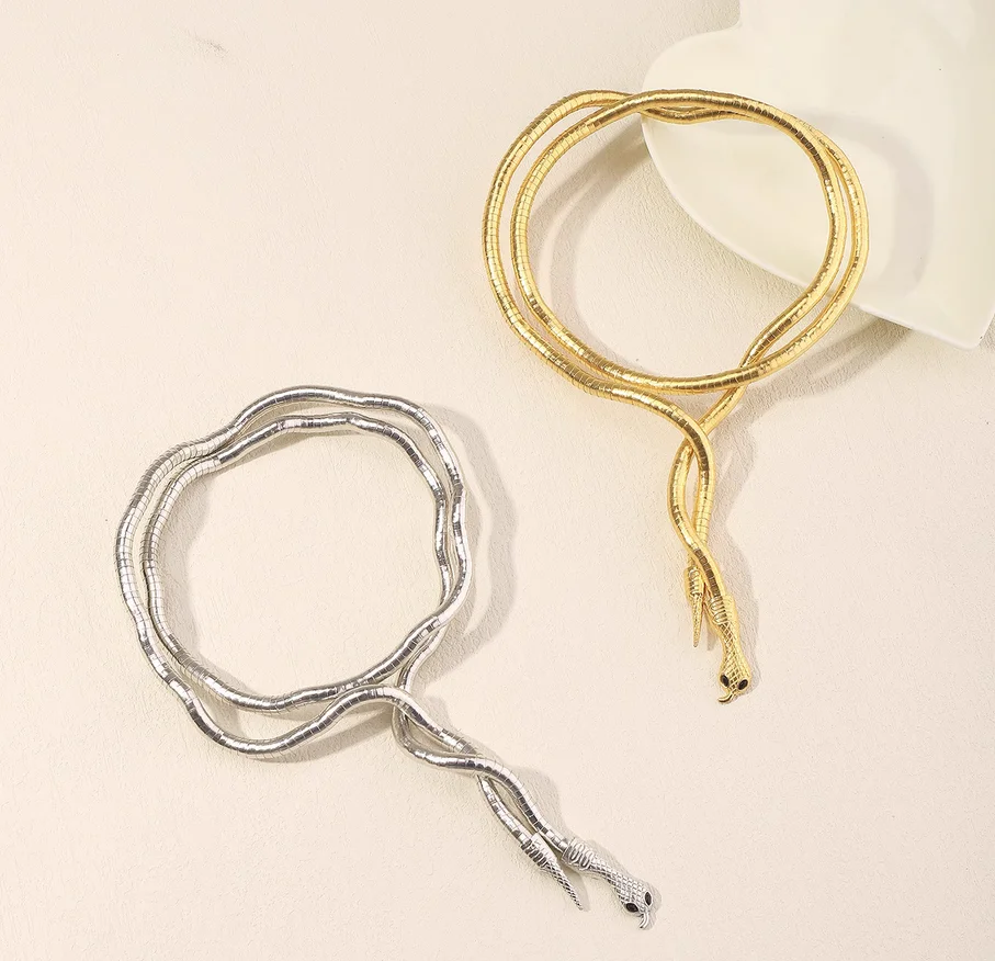 Europe and the United States big brand design sense metal snake necklace bracelet.