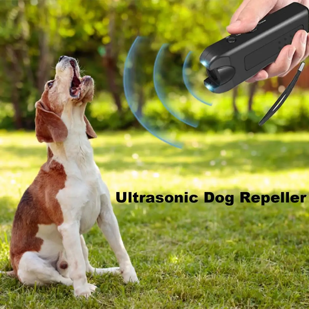 Portable Dog Deterrent Electronic Dog Repeller Powerful Ultrasonic Dog Repeller with Led Flashlight for Effective for Dogs