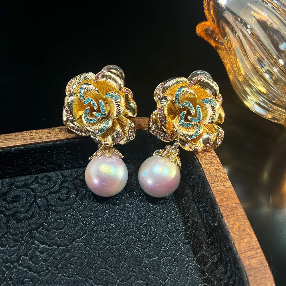 

Ancient brushed three-dimensional flower pierced ear clips, dreamy cotton beads, water drops, retro ear clips